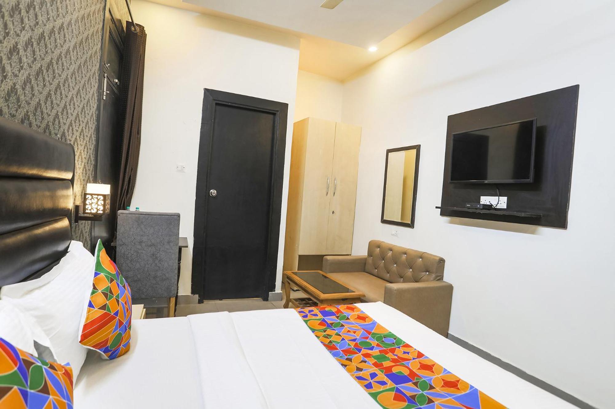 Fabhotel The Diamond Ghaziabad Buitenkant foto