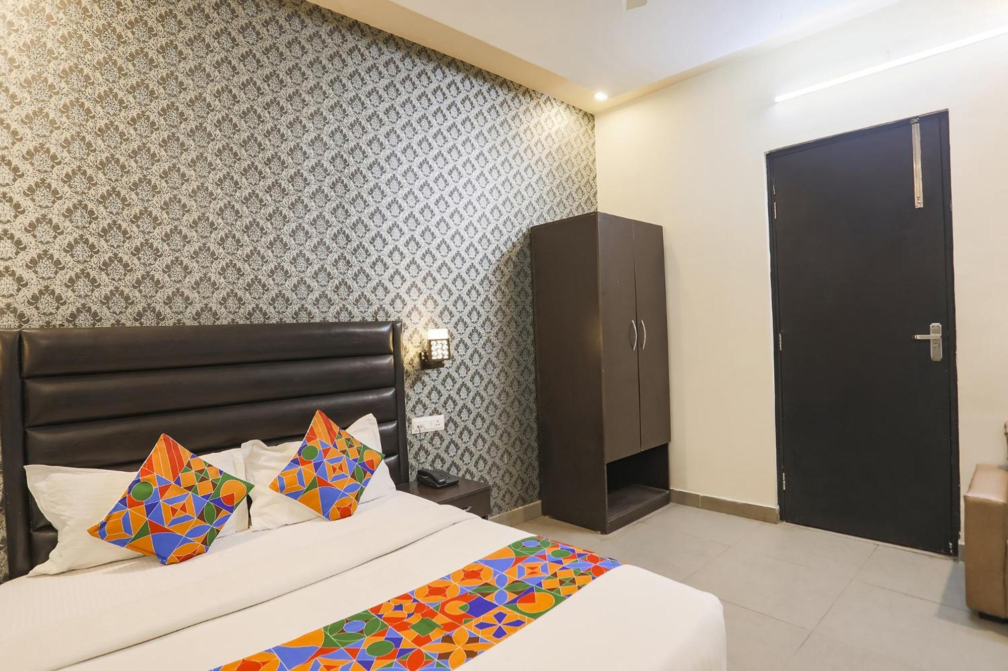 Fabhotel The Diamond Ghaziabad Buitenkant foto