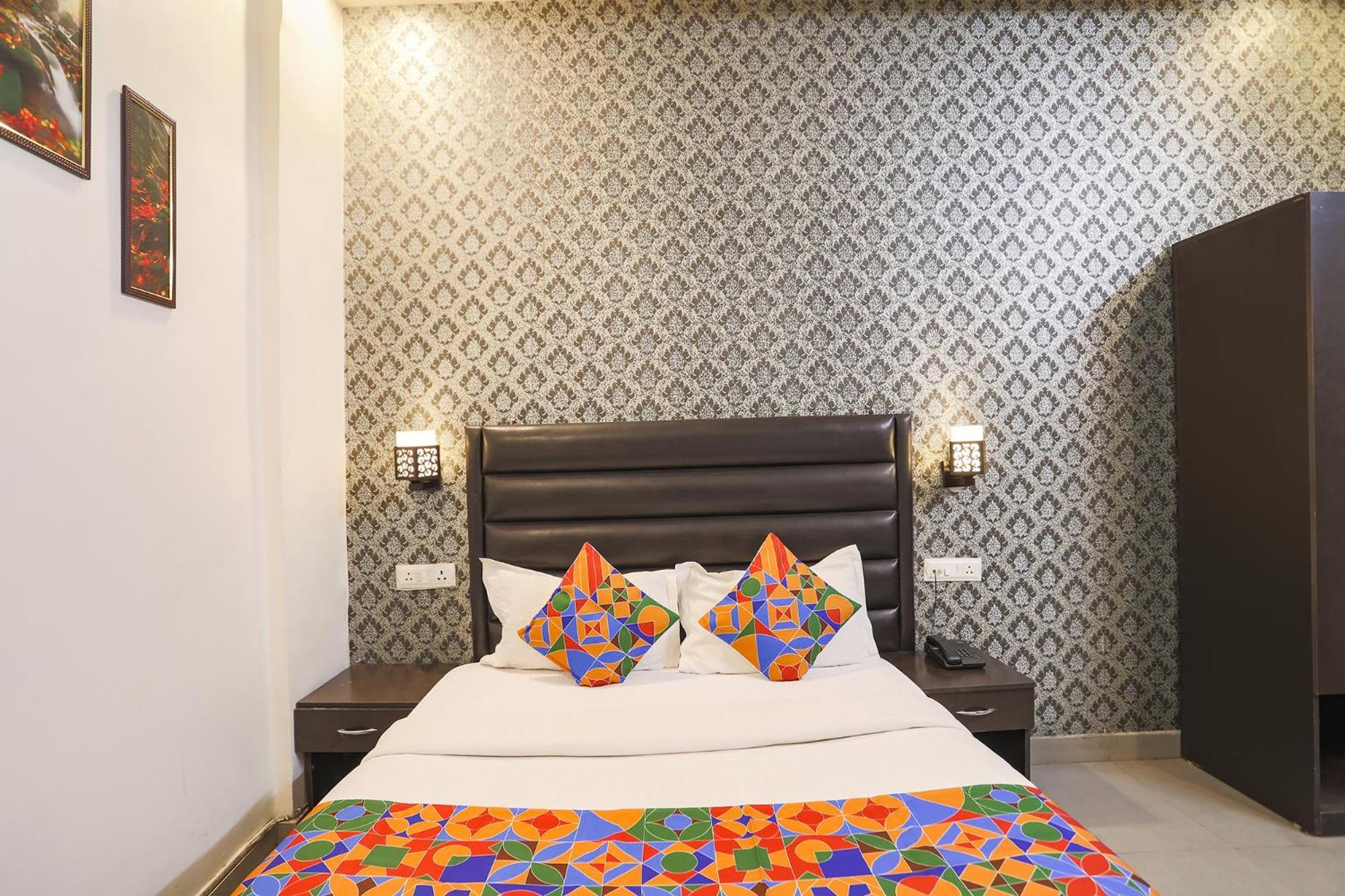 Fabhotel The Diamond Ghaziabad Buitenkant foto
